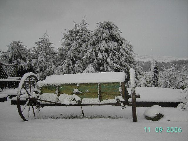 ランベリス Tyddyn Perthi Farmヴィラ エクステリア 写真